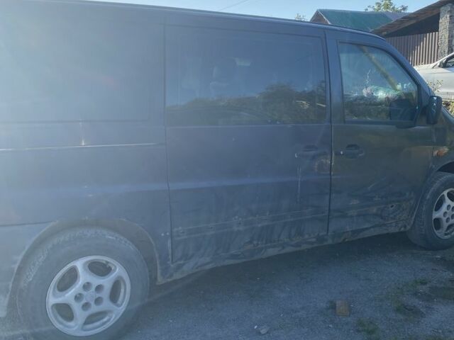 Синий Мерседес Вито, объемом двигателя 2 л и пробегом 100 тыс. км за 3000 $, фото 2 на Automoto.ua