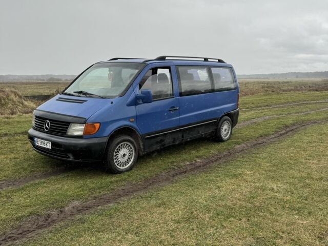 Синий Мерседес Вито, объемом двигателя 2.1 л и пробегом 400 тыс. км за 2000 $, фото 3 на Automoto.ua