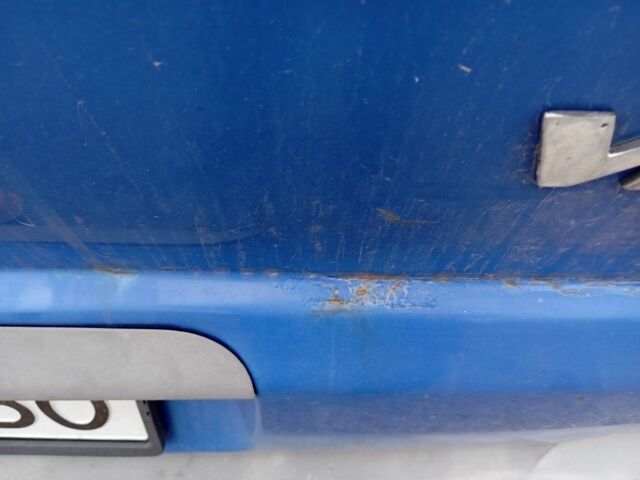 Синий Мерседес Вито, объемом двигателя 2.2 л и пробегом 380 тыс. км за 4700 $, фото 4 на Automoto.ua