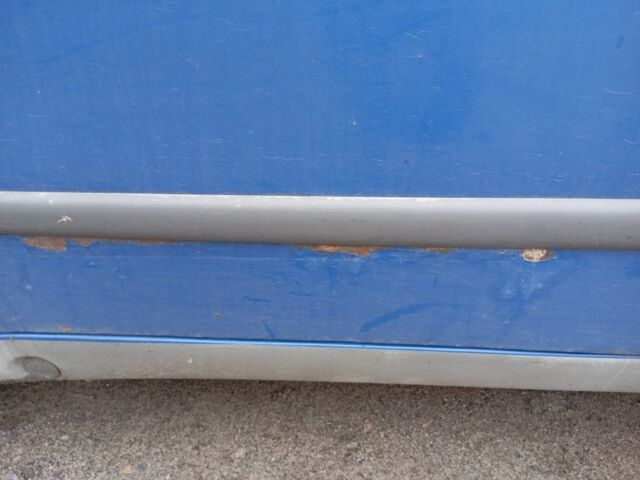 Синий Мерседес Вито, объемом двигателя 2.2 л и пробегом 380 тыс. км за 4700 $, фото 5 на Automoto.ua