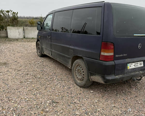 Синий Мерседес Вито, объемом двигателя 2.15 л и пробегом 350 тыс. км за 2250 $, фото 5 на Automoto.ua
