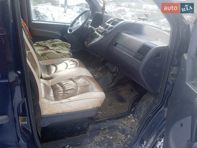Синій Мерседес Віто, об'ємом двигуна 2.2 л та пробігом 245 тис. км за 4500 $, фото 33 на Automoto.ua