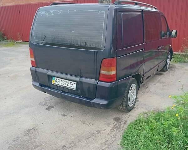 Синий Мерседес Вито, объемом двигателя 2.15 л и пробегом 400 тыс. км за 3000 $, фото 3 на Automoto.ua