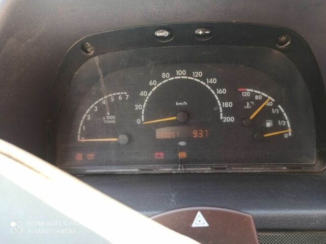 Синий Мерседес Вито, объемом двигателя 2.1 л и пробегом 3 тыс. км за 4000 $, фото 12 на Automoto.ua