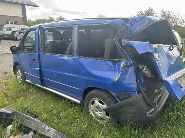 Синий Мерседес Вито, объемом двигателя 0 л и пробегом 240 тыс. км за 1000 $, фото 3 на Automoto.ua