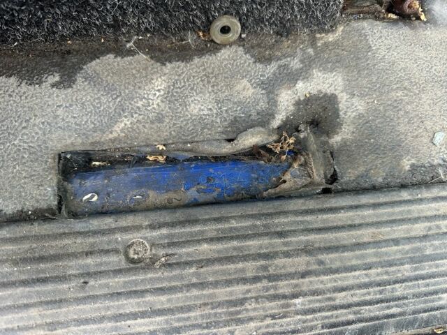 Синий Мерседес Вито, объемом двигателя 0 л и пробегом 240 тыс. км за 1000 $, фото 5 на Automoto.ua