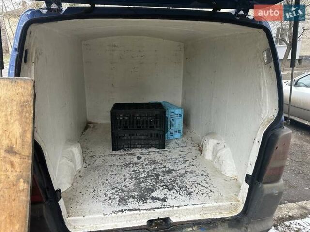 Синий Мерседес Вито, объемом двигателя 0 л и пробегом 570 тыс. км за 4700 $, фото 6 на Automoto.ua