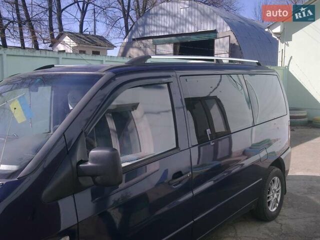 Синий Мерседес Вито, объемом двигателя 2.2 л и пробегом 270 тыс. км за 5777 $, фото 5 на Automoto.ua
