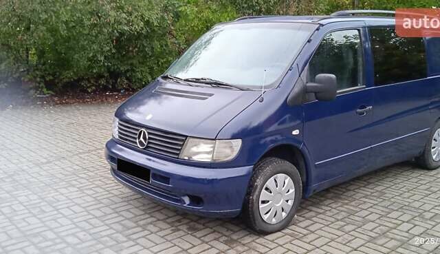 Синий Мерседес Вито, объемом двигателя 2.15 л и пробегом 380 тыс. км за 4850 $, фото 5 на Automoto.ua