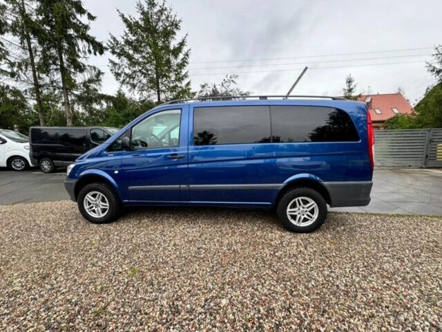 Синий Мерседес Вито, объемом двигателя 2.2 л и пробегом 267 тыс. км за 3900 $, фото 2 на Automoto.ua