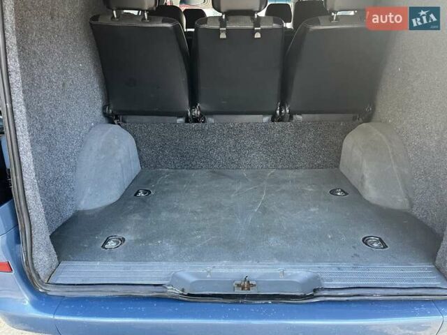 Синий Мерседес Вито, объемом двигателя 2.15 л и пробегом 463 тыс. км за 7500 $, фото 18 на Automoto.ua