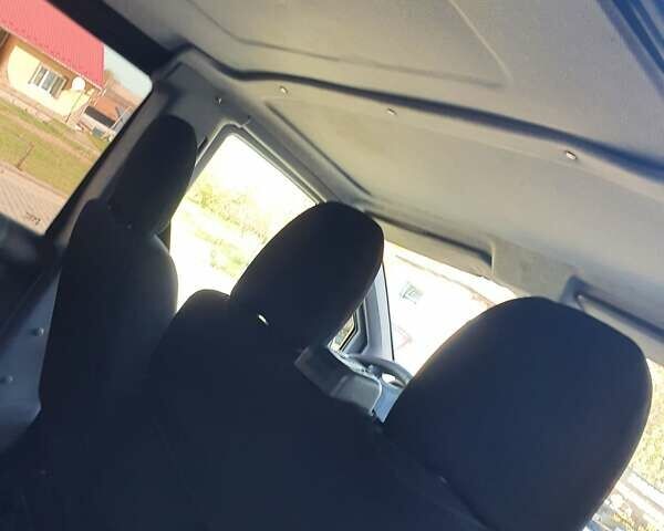 Синій Мерседес Віто, об'ємом двигуна 2.15 л та пробігом 350 тис. км за 6200 $, фото 1 на Automoto.ua