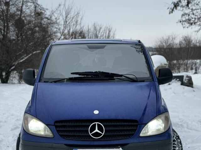 Синій Мерседес Віто, об'ємом двигуна 2.2 л та пробігом 320 тис. км за 4799 $, фото 1 на Automoto.ua