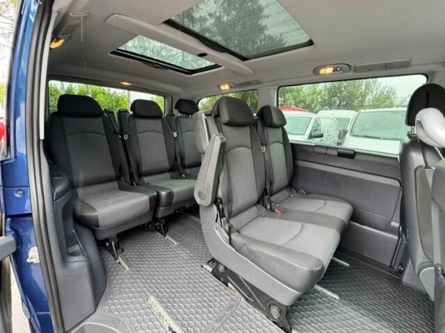 Синий Мерседес Вито, объемом двигателя 2.2 л и пробегом 267 тыс. км за 3900 $, фото 6 на Automoto.ua