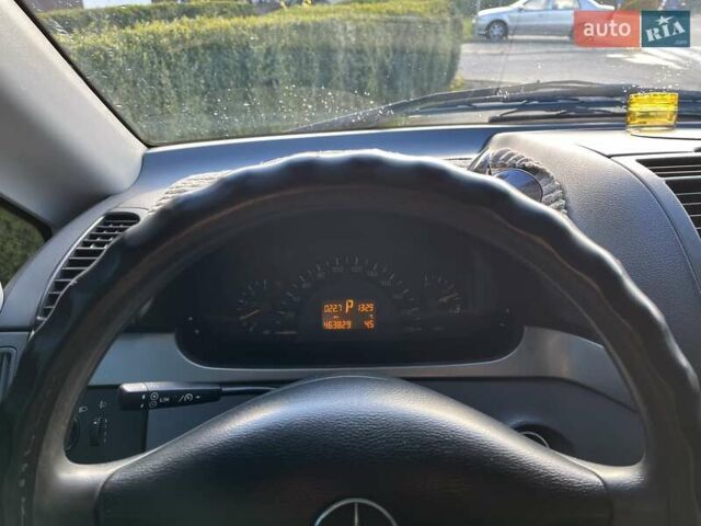 Синий Мерседес Вито, объемом двигателя 2.15 л и пробегом 463 тыс. км за 7500 $, фото 13 на Automoto.ua