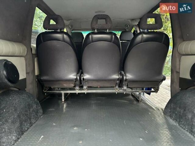 Синий Мерседес Вито, объемом двигателя 2.15 л и пробегом 300 тыс. км за 7000 $, фото 8 на Automoto.ua