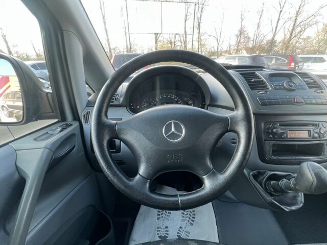 Синий Мерседес Вито, объемом двигателя 2.2 л и пробегом 299 тыс. км за 6999 $, фото 13 на Automoto.ua