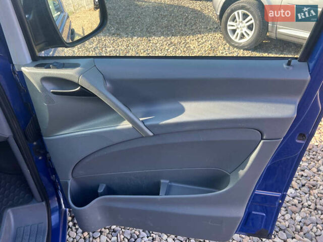 Синій Мерседес Віто, об'ємом двигуна 2.2 л та пробігом 299 тис. км за 6999 $, фото 14 на Automoto.ua