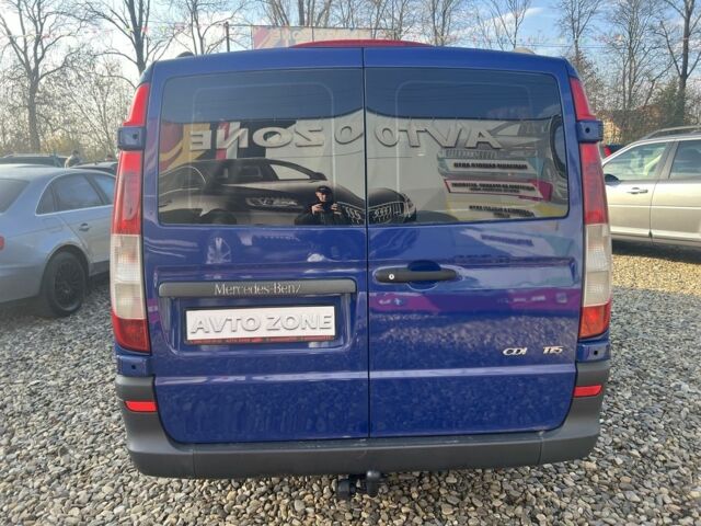 Синий Мерседес Вито, объемом двигателя 2.2 л и пробегом 299 тыс. км за 6999 $, фото 3 на Automoto.ua