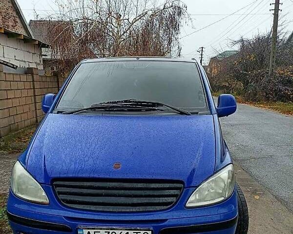 Синий Мерседес Вито, объемом двигателя 2.1 л и пробегом 240 тыс. км за 7000 $, фото 2 на Automoto.ua