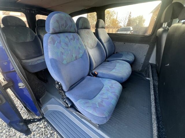 Синий Мерседес Вито, объемом двигателя 2.2 л и пробегом 299 тыс. км за 6999 $, фото 18 на Automoto.ua