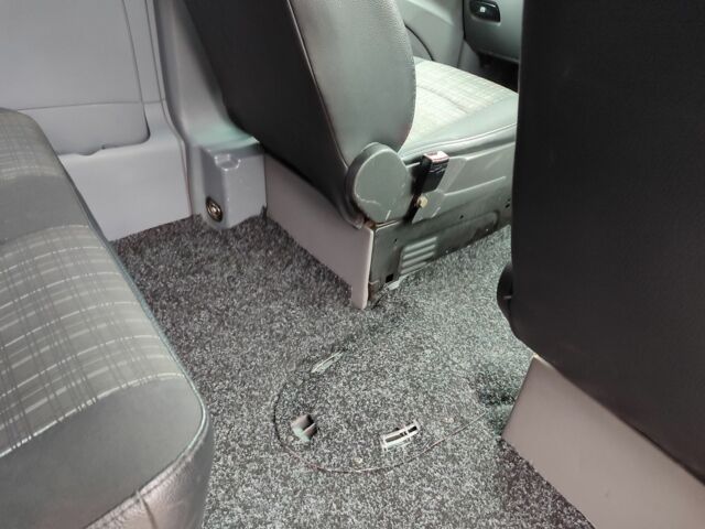 Синий Мерседес Вито, объемом двигателя 2.1 л и пробегом 273 тыс. км за 9300 $, фото 7 на Automoto.ua