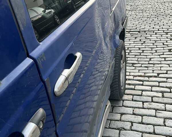 Синий Мерседес Вито, объемом двигателя 2.2 л и пробегом 450 тыс. км за 4633 $, фото 5 на Automoto.ua