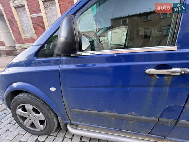 Синий Мерседес Вито, объемом двигателя 2.2 л и пробегом 450 тыс. км за 4633 $, фото 4 на Automoto.ua
