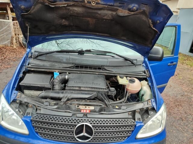 Синий Мерседес Вито, объемом двигателя 2.1 л и пробегом 273 тыс. км за 9300 $, фото 16 на Automoto.ua