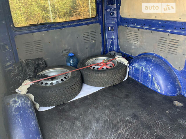 Синий Мерседес Вито, объемом двигателя 2.2 л и пробегом 328 тыс. км за 6500 $, фото 6 на Automoto.ua