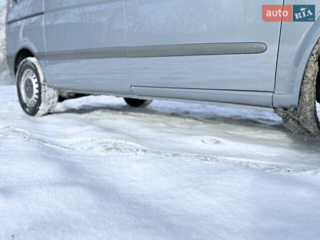 Синій Мерседес Віто, об'ємом двигуна 2.15 л та пробігом 281 тис. км за 7400 $, фото 5 на Automoto.ua