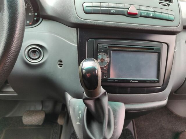 Синий Мерседес Вито, объемом двигателя 2.1 л и пробегом 273 тыс. км за 9300 $, фото 12 на Automoto.ua