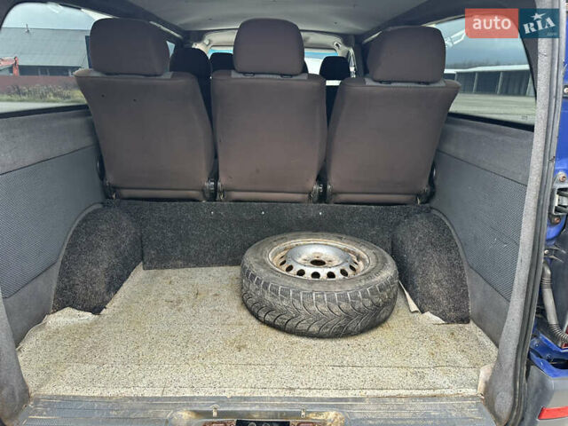 Синий Мерседес Вито, объемом двигателя 2.2 л и пробегом 294 тыс. км за 6500 $, фото 13 на Automoto.ua