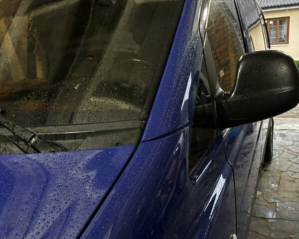 Синий Мерседес Вито, объемом двигателя 2.15 л и пробегом 367 тыс. км за 13000 $, фото 1 на Automoto.ua