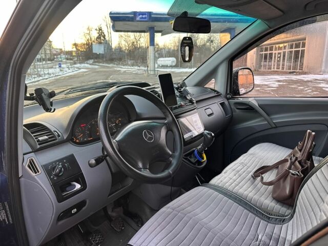 Синій Мерседес Віто, об'ємом двигуна 2 л та пробігом 300 тис. км за 8900 $, фото 5 на Automoto.ua