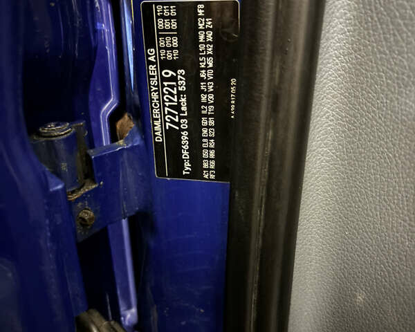 Синий Мерседес Вито, объемом двигателя 2.15 л и пробегом 367 тыс. км за 13000 $, фото 17 на Automoto.ua