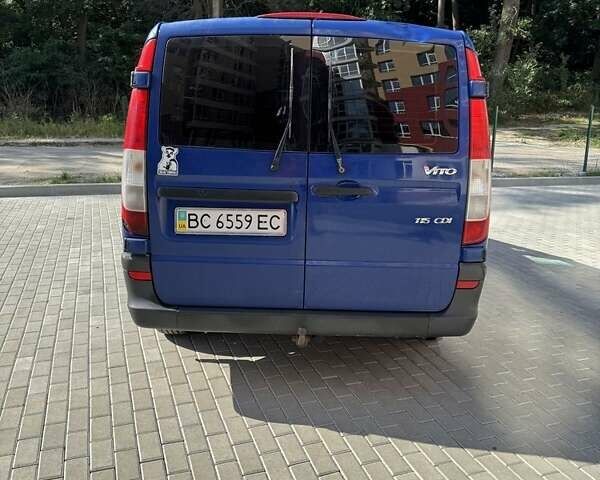 Синий Мерседес Вито, объемом двигателя 2.1 л и пробегом 317 тыс. км за 8100 $, фото 5 на Automoto.ua