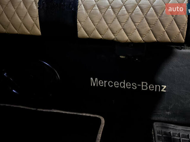 Синий Мерседес Вито, объемом двигателя 2.15 л и пробегом 367 тыс. км за 13000 $, фото 9 на Automoto.ua