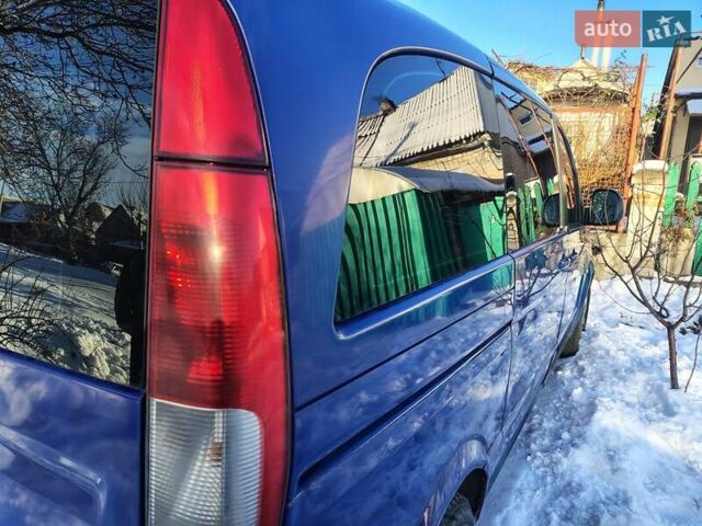 Синий Мерседес Вито, объемом двигателя 2.15 л и пробегом 310 тыс. км за 6000 $, фото 3 на Automoto.ua