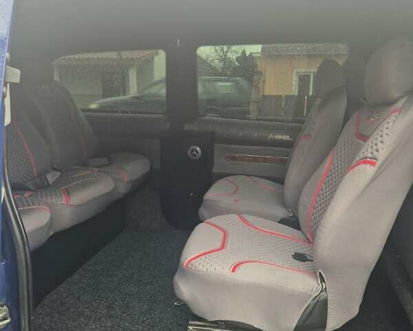 Синий Мерседес Вито, объемом двигателя 2.1 л и пробегом 496 тыс. км за 7800 $, фото 11 на Automoto.ua