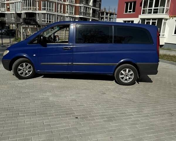 Синий Мерседес Вито, объемом двигателя 2.1 л и пробегом 317 тыс. км за 8100 $, фото 4 на Automoto.ua