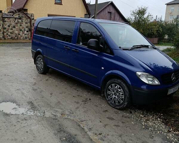 Синий Мерседес Вито, объемом двигателя 2.15 л и пробегом 242 тыс. км за 8300 $, фото 1 на Automoto.ua