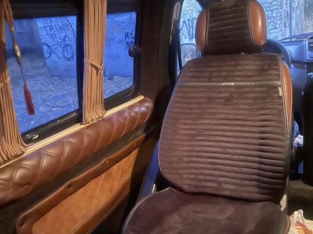 Синий Мерседес Вито, объемом двигателя 0 л и пробегом 390 тыс. км за 7999 $, фото 12 на Automoto.ua