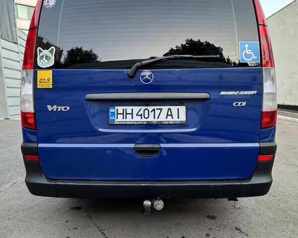 Синий Мерседес Вито, объемом двигателя 2.15 л и пробегом 281 тыс. км за 14999 $, фото 4 на Automoto.ua