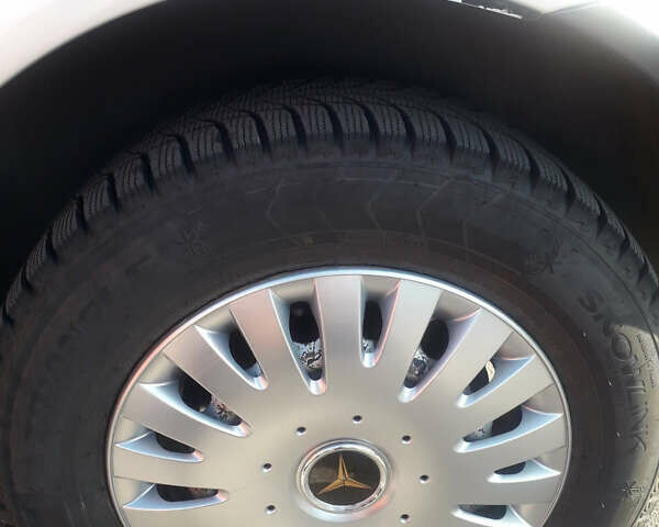 Синий Мерседес Вито, объемом двигателя 2.1 л и пробегом 338 тыс. км за 8300 $, фото 9 на Automoto.ua