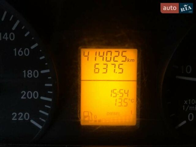 Синий Мерседес Вито, объемом двигателя 2.15 л и пробегом 414 тыс. км за 10500 $, фото 19 на Automoto.ua