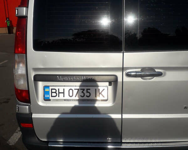 Синий Мерседес Вито, объемом двигателя 2.1 л и пробегом 338 тыс. км за 8300 $, фото 8 на Automoto.ua