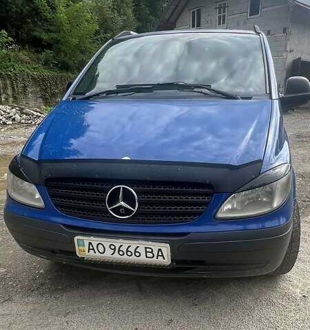 Синий Мерседес Вито, объемом двигателя 2.15 л и пробегом 295 тыс. км за 9600 $, фото 2 на Automoto.ua