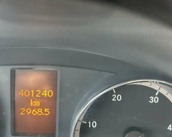 Синій Мерседес Віто, об'ємом двигуна 2.15 л та пробігом 401 тис. км за 8900 $, фото 2 на Automoto.ua