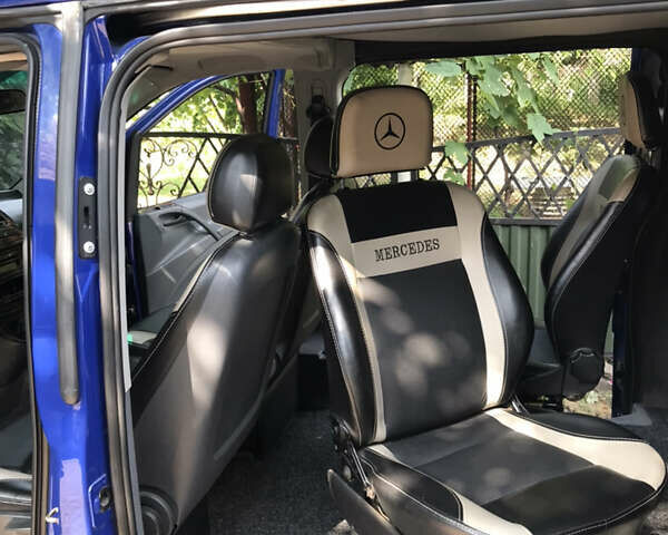 Синий Мерседес Вито, объемом двигателя 2.15 л и пробегом 221 тыс. км за 10000 $, фото 7 на Automoto.ua